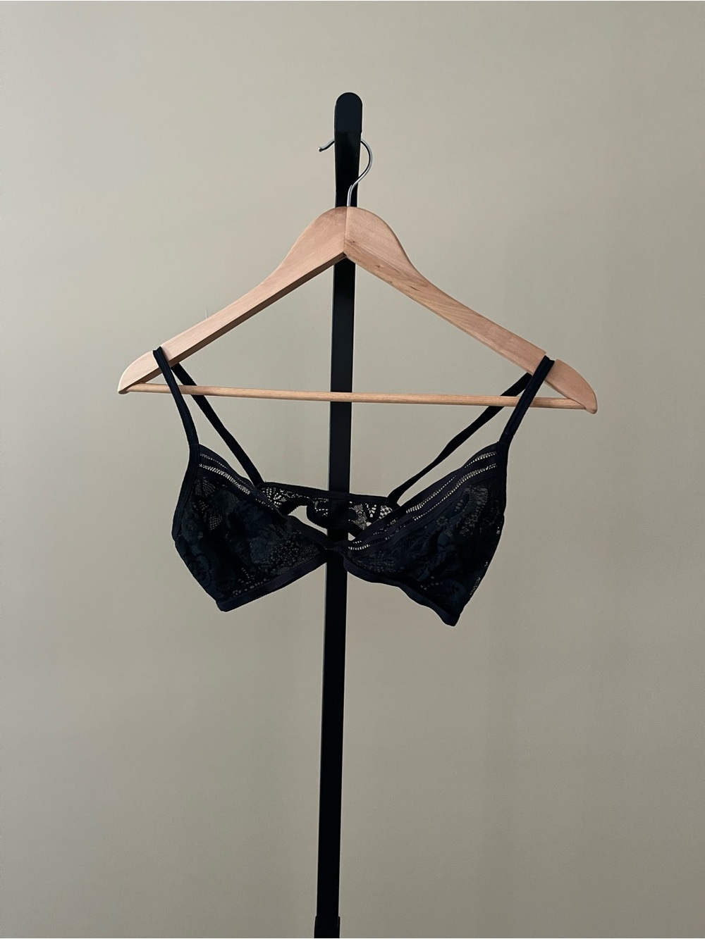 Bonds Bralette in black lace